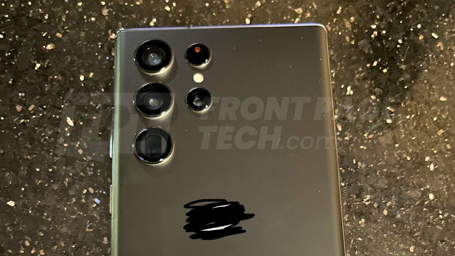 Samsung è furiosa per una fuga di notizie sul Galaxy S22. Nel frattempo, un insider rivela la data di svelamento della futura ammiraglia Samsung è furiosa per una fuga di notizie sul Galaxy S22. Nel frattempo, un insider rivela la data di svelamento della futura ammiraglia