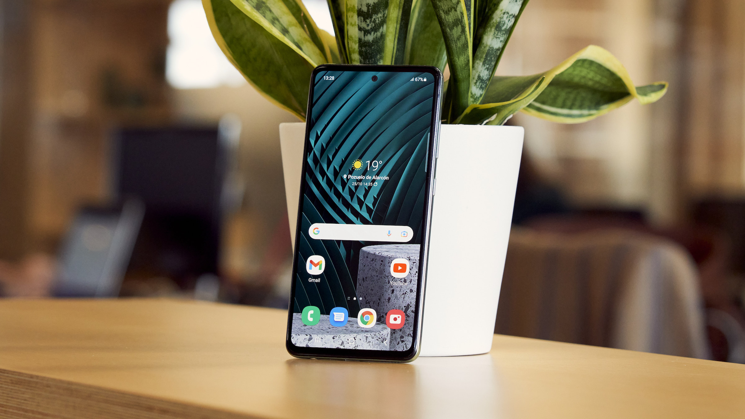Un altro popolare smartphone Samsung ha ricevuto un aggiornamento ad Android 12 con One UI 4 Un altro popolare smartphone Samsung ha ricevuto un aggiornamento ad Android 12 con One UI 4