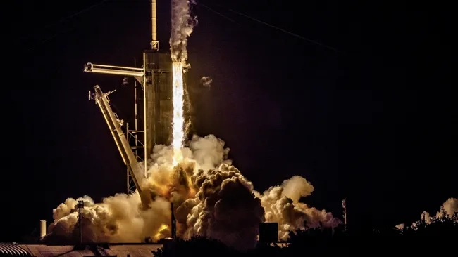 Il razzo Falcon 9 di SpaceX nuovamente al servizio della NASA: lancio della missione Crew-4