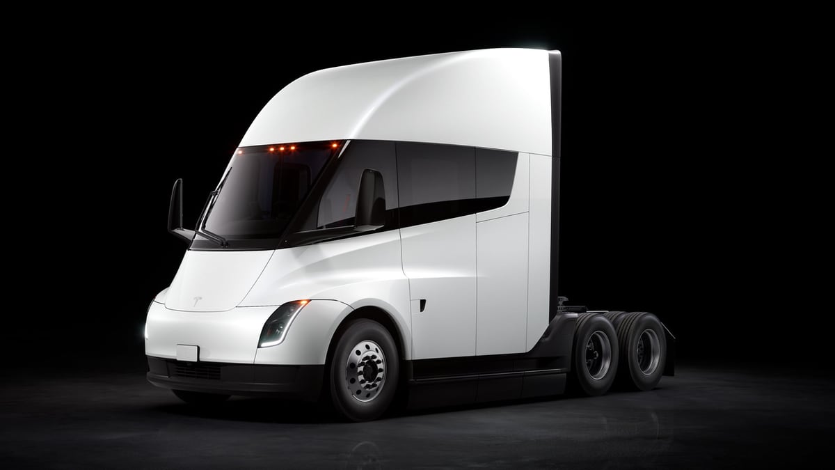 Tesla Semi in fiamme: Il camion elettrico di Ilon Musk coinvolto in un grave incidente negli Stati Uniti Tesla Semi in fiamme: Il camion elettrico di Ilon Musk coinvolto in un grave incidente negli Stati Uniti