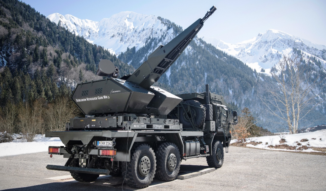 Un paese europeo non identificato ha ordinato centinaia di migliaia di munizioni AHEAD per il sistema di difesa aerea Skynex. Un paese europeo non identificato ha ordinato centinaia di migliaia di munizioni AHEAD per il sistema di difesa aerea Skynex.