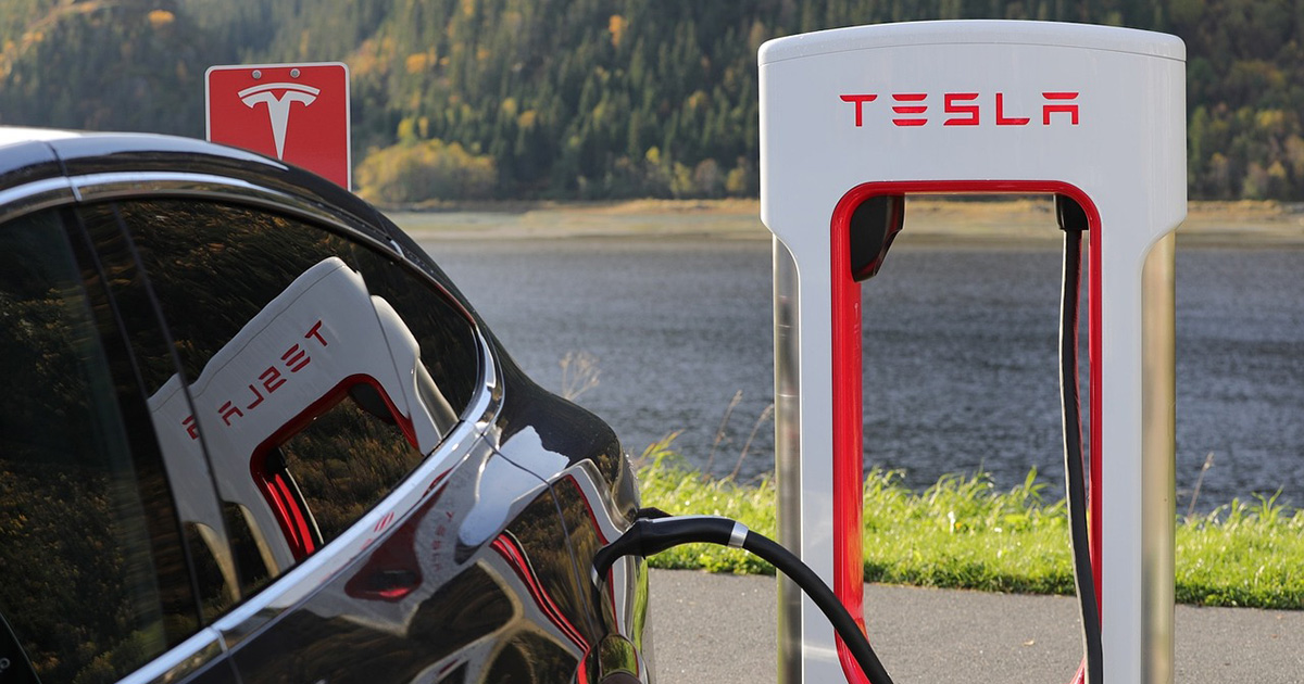 Tesla Supercharger: svelare i segreti della ricarica veloce dei veicoli elettrici Tesla sulle stazioni di ricarica: cosa devono sapere gli automobilisti
