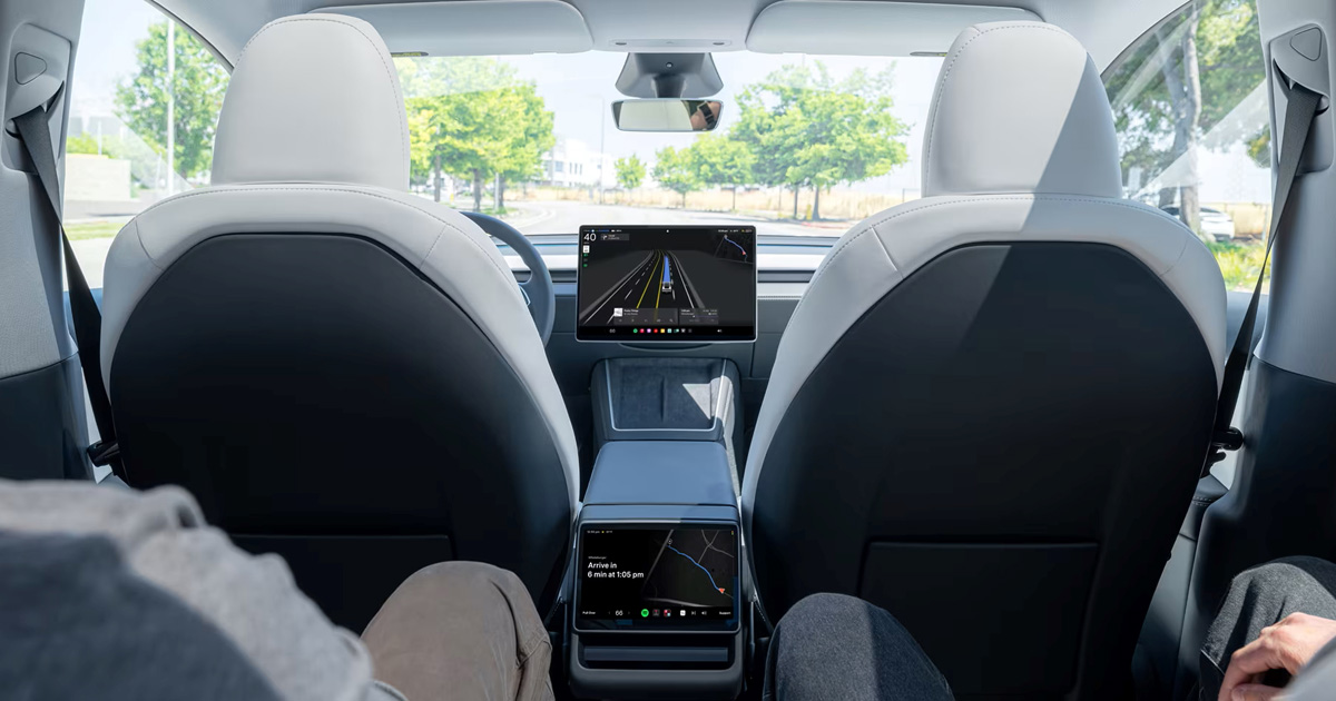 Robotaxi di Tesla: come Ilon Musk intende cambiare il futuro dei trasporti Rivoluzione sulle Ruote: Cosa sta preparando Tesla per espandere la sua rete di robotaxi?