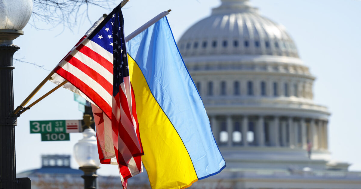Gli Stati Uniti stanno ancora valutando la possibilità di concedere all'Ucraina il permesso di usare le armi americane contro la Russia Gli Stati Uniti stanno ancora valutando la possibilità di concedere all'Ucraina il permesso di usare le armi americane contro la Russia