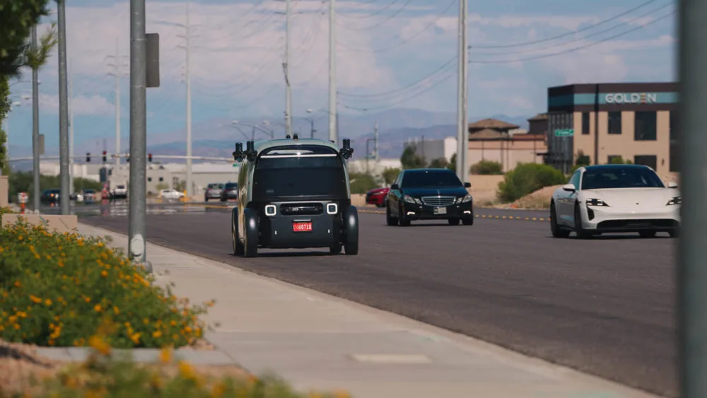 Zoox lancia il test dei taxi robot su strade pubbliche a Las Vegas Zoox lancia il test dei taxi robot su strade pubbliche a Las Vegas