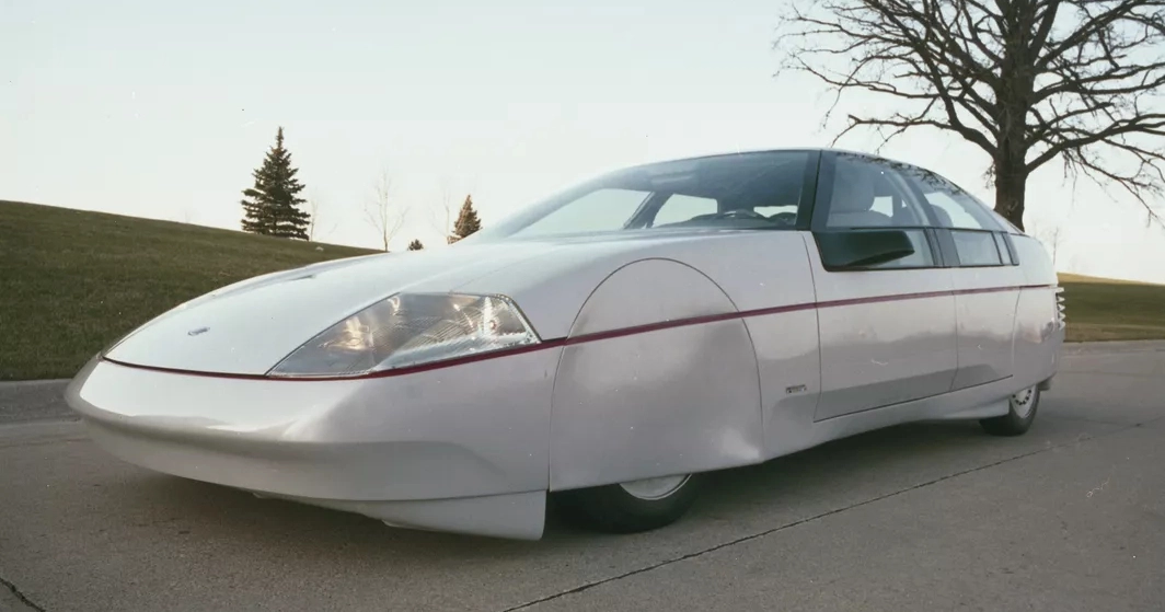 Ford Probe IV: Esplorare l'evoluzione di un'icona automobilistica