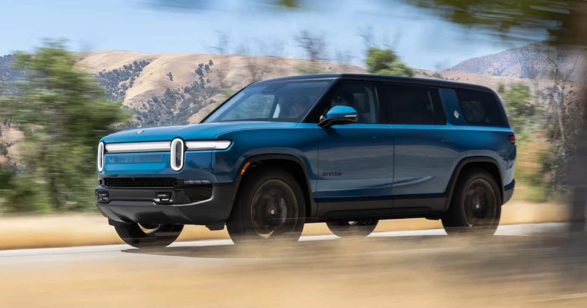 Esplorare il Rivian R1S: Il SUV Elettrico che Ridefinisce l'Avventura