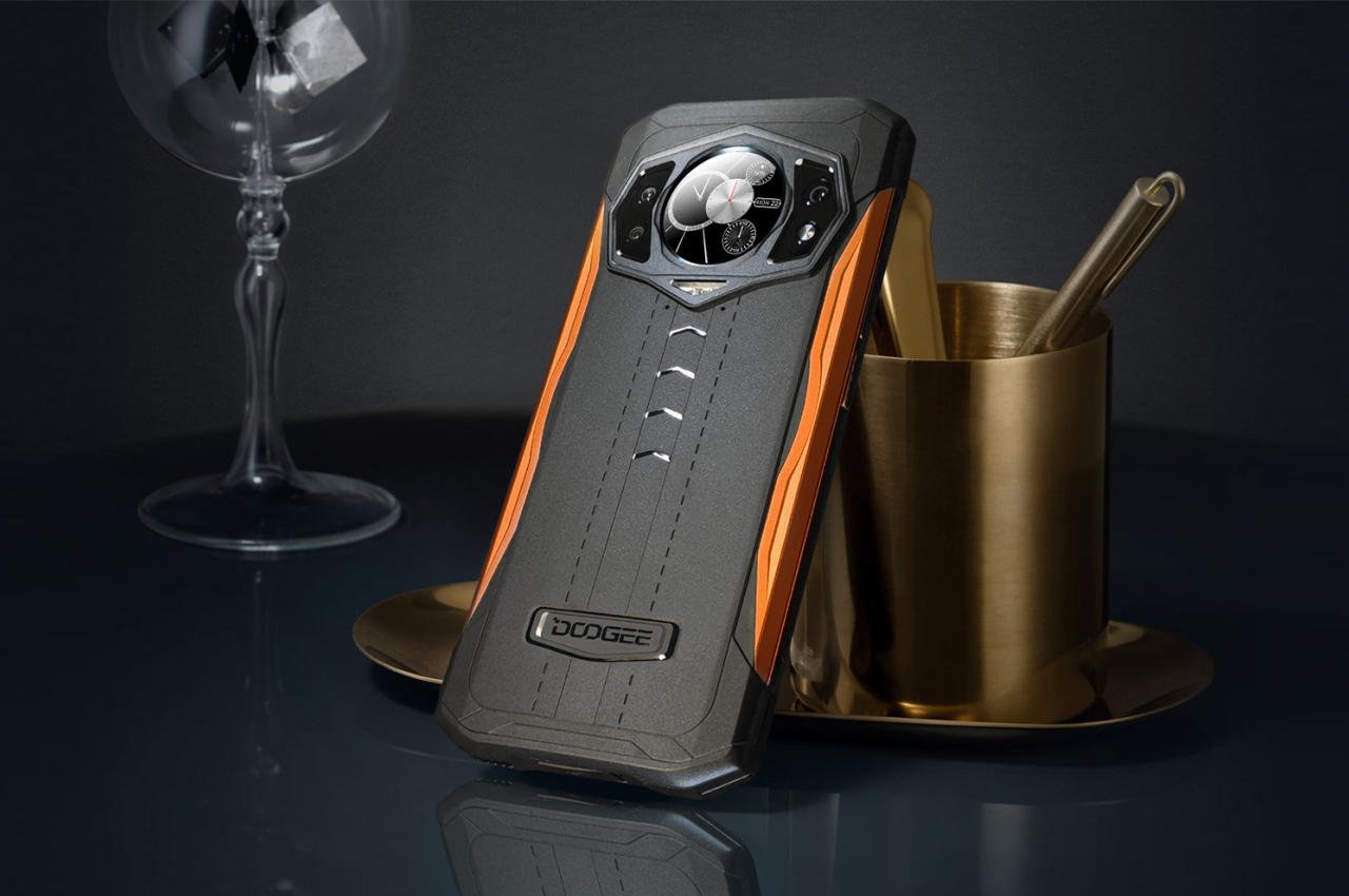 Doogee S98 sembra e suona più come un gadget di un agente segreto che come uno smartphone-4