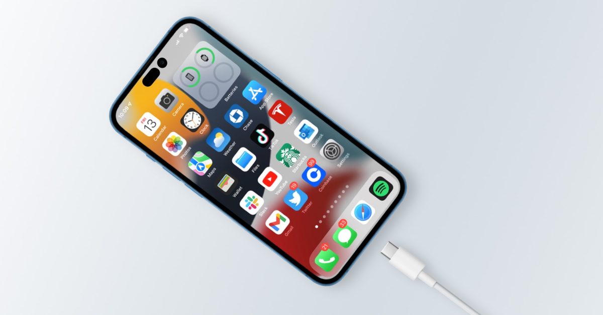 I sostenitori di Bloomberg riferiscono che iPhone 15 potrebbe passare alla porta di ricarica USB-C il prossimo anno I sostenitori di Bloomberg riferiscono che iPhone 15 potrebbe passare alla porta di ricarica USB-C il prossimo anno