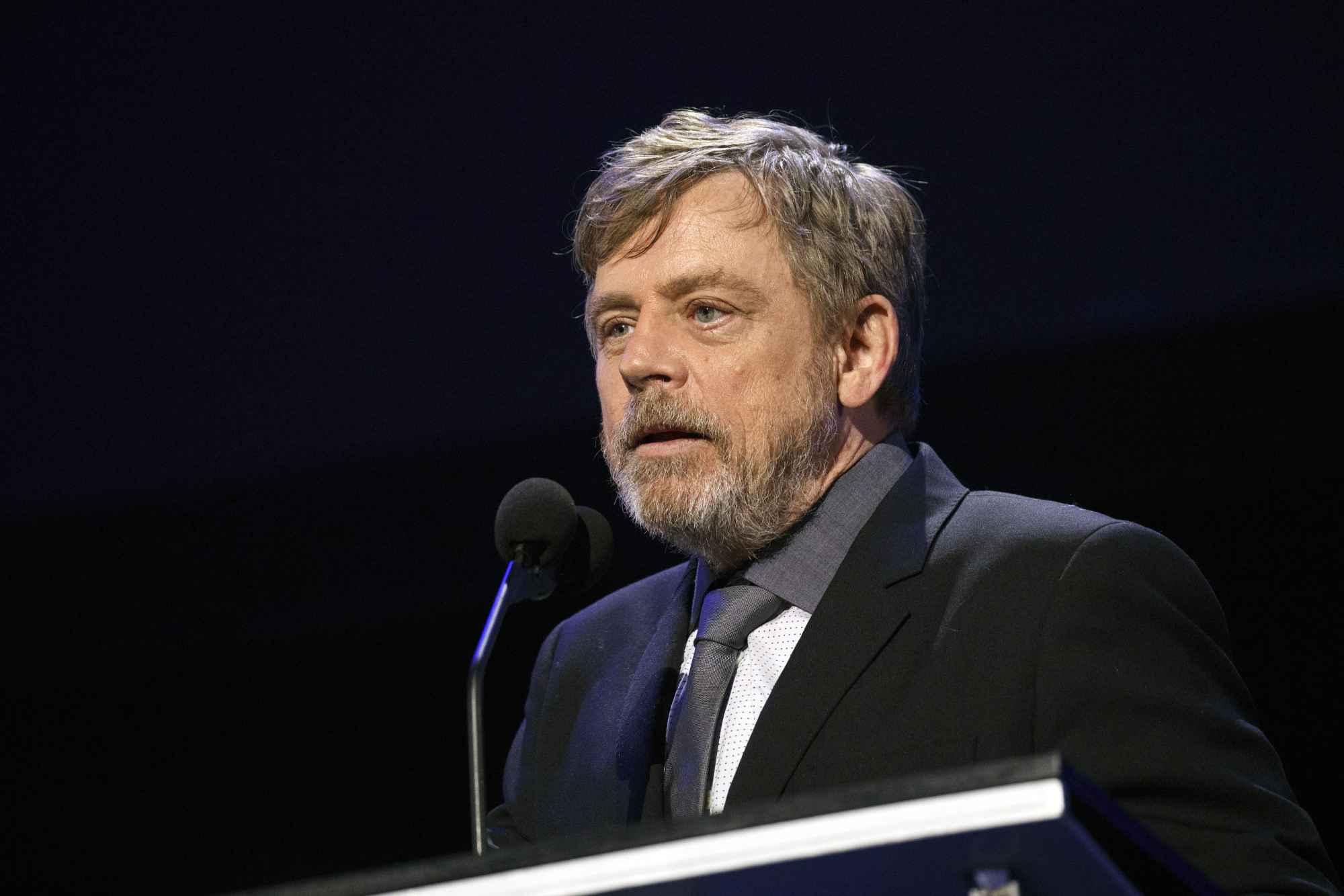 Luke Skywalker ha contribuito alla raccolta di fondi per l'acquisto di 500 droni per le forze armate ucraine