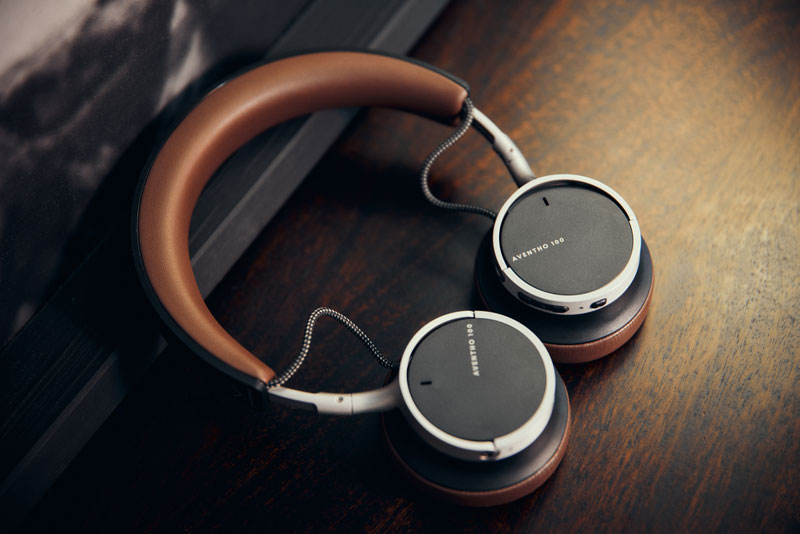 Cuffie Beyerdynamic Aventho 100 nella stanza