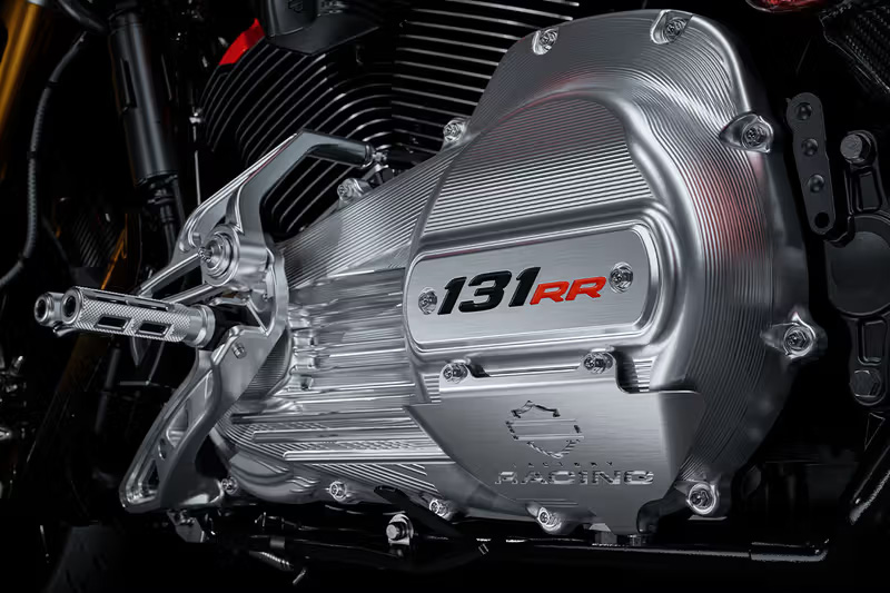 CVO Road Glide RR - in movimento. CVO Road Glide RR - in movimento.