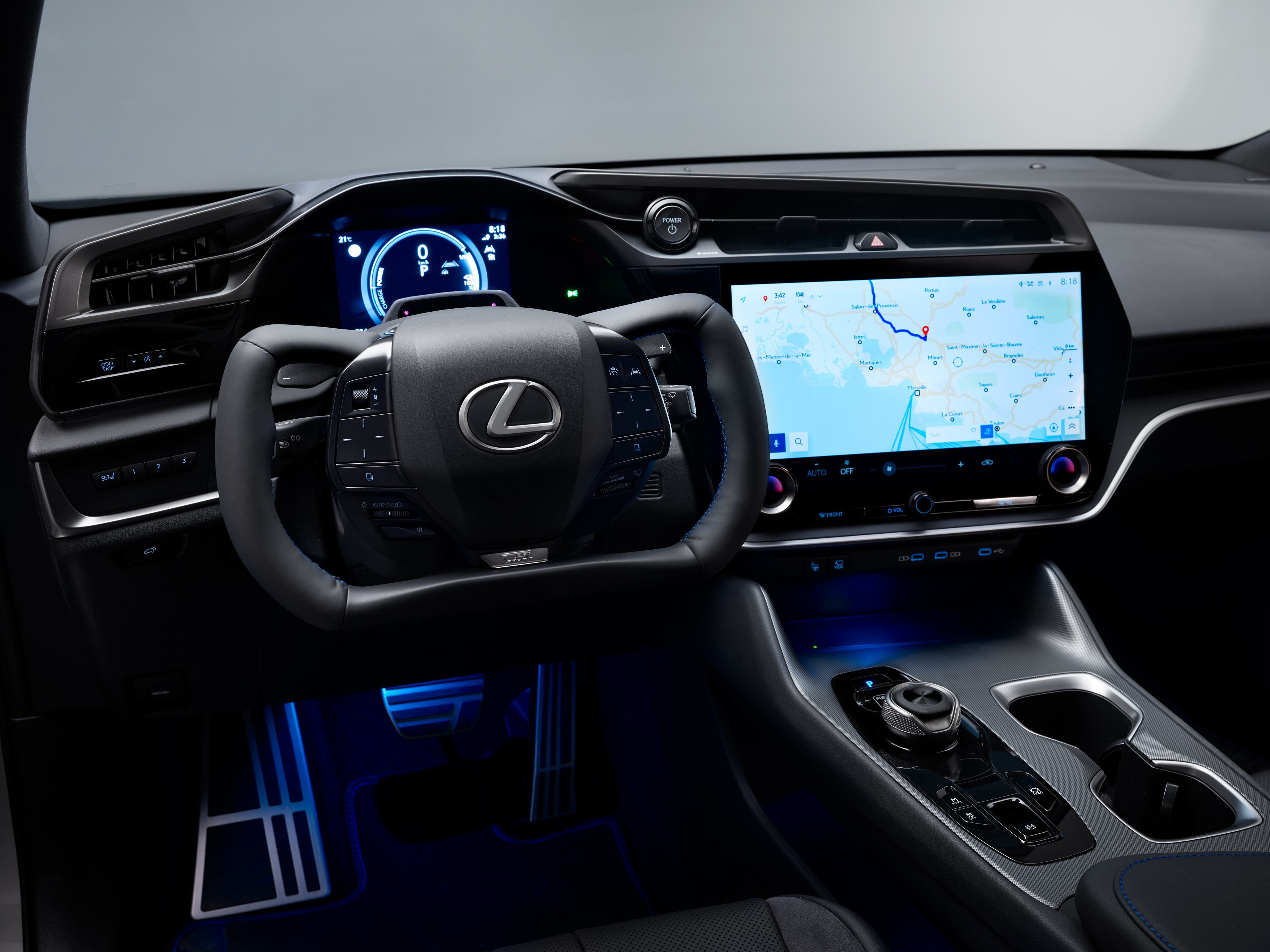 Gli interni aggiornati della Lexus RZ 2025 - immagine 2