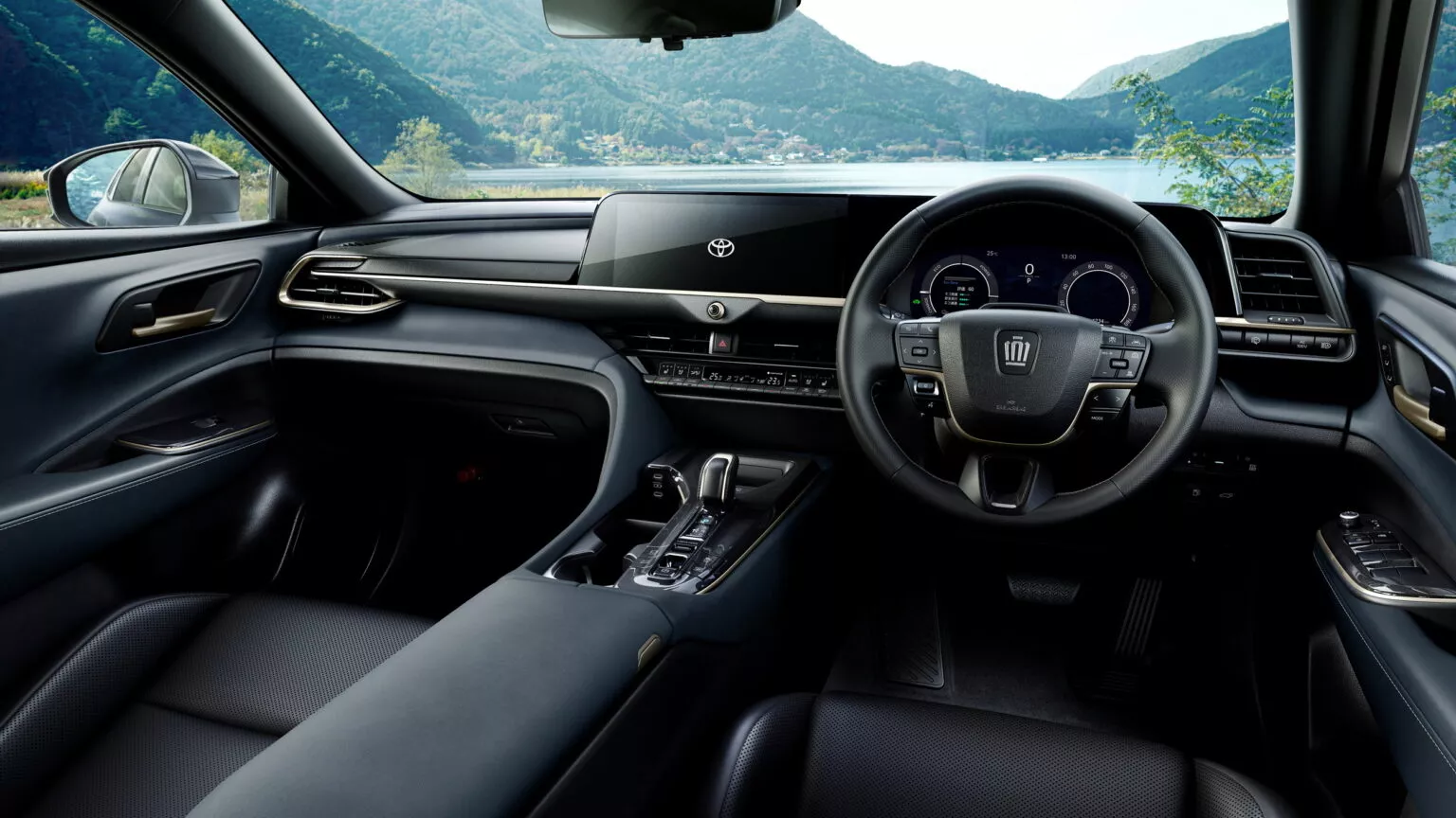 Immagine dinamica della Toyota Crown Estate Immagine dinamica della Toyota Crown Estate