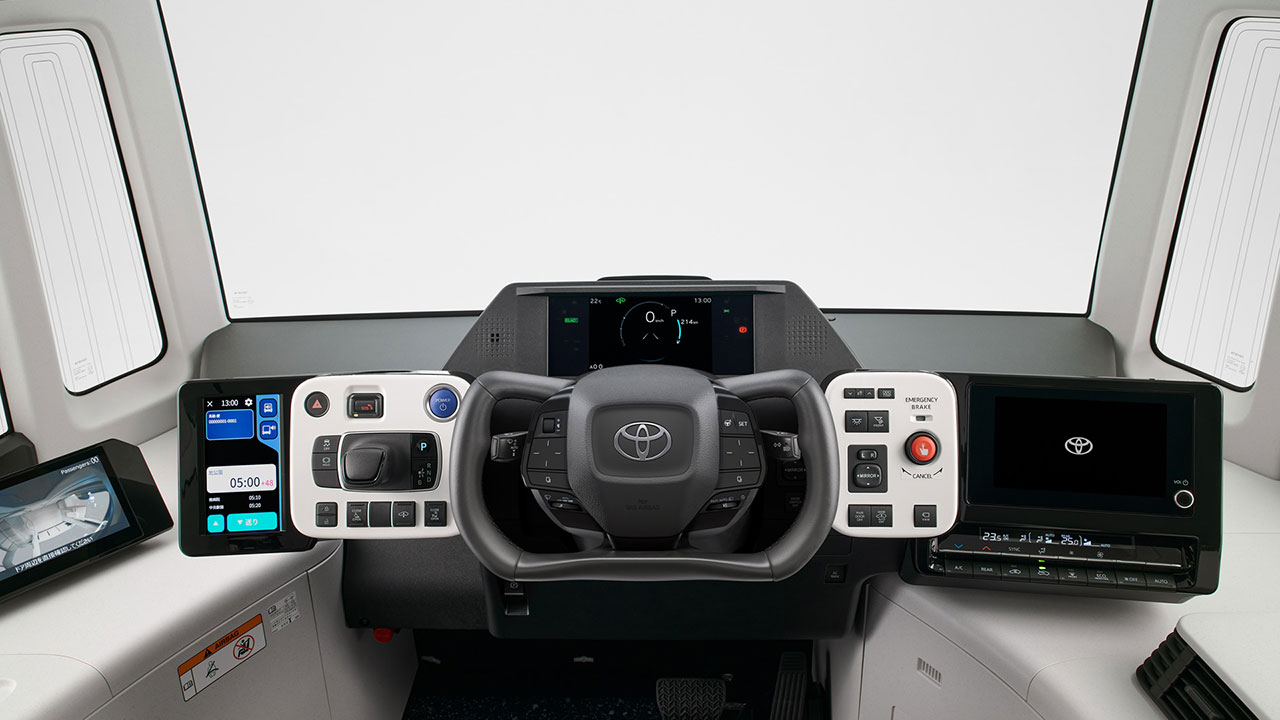 Auto elettrica Toyota e-Palette in movimento Auto elettrica Toyota e-Palette in movimento