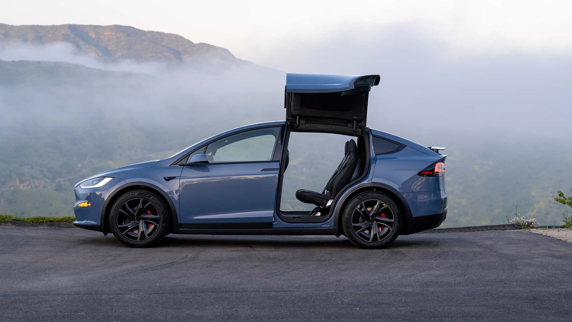 2026 Tesla Model X - Image 3