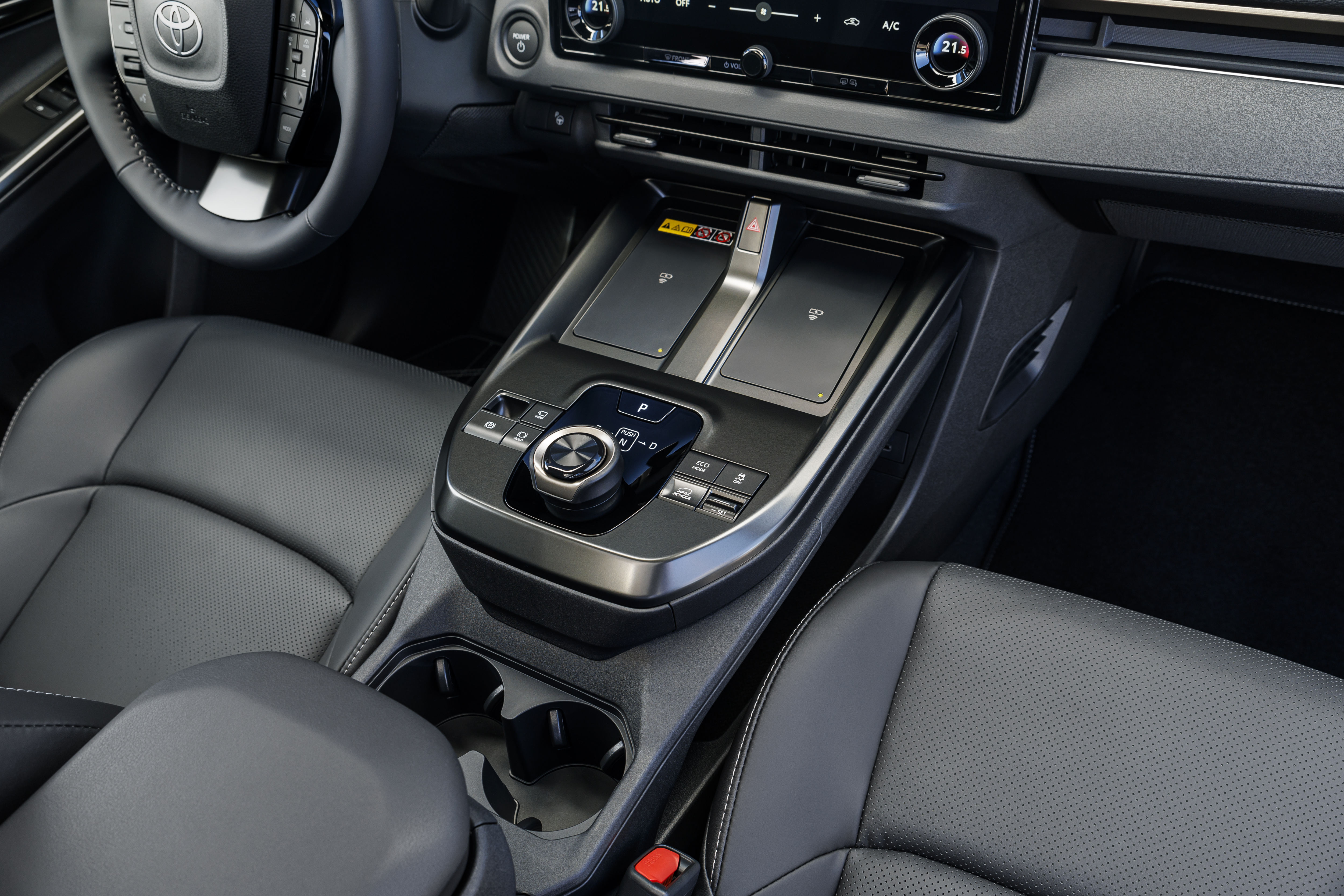 Nuovo interno spazioso del 2026 Toyota bZ4X