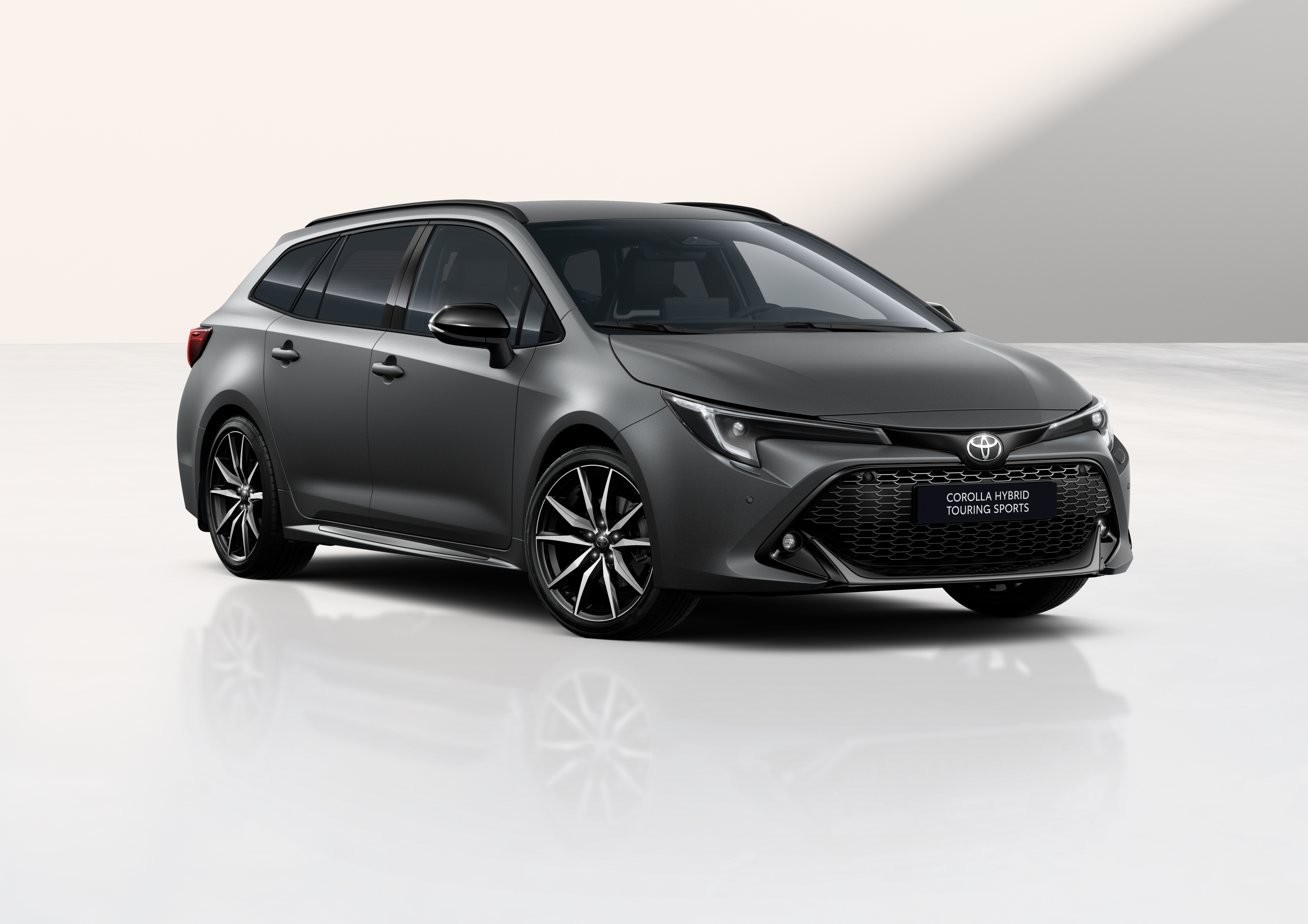 Corolla Touring Sports in nuovo Onyx Grey opaco