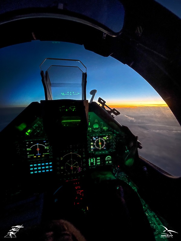 L'Ucraina riceverà caccia Mirage 2000-5 modernizzati: La Francia doterà gli aerei di sistemi moderni e garantirà la compatibilità con JDAM-ER e SDB.-2 L'Ucraina riceverà caccia Mirage 2000-5 modernizzati: La Francia doterà gli aerei di sistemi moderni e garantirà la compatibilità con JDAM-ER e SDB.-2