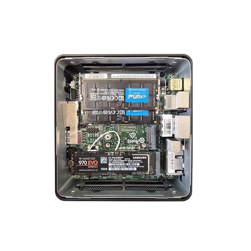 Dentro il Tuxedo Nano Pro Gen14