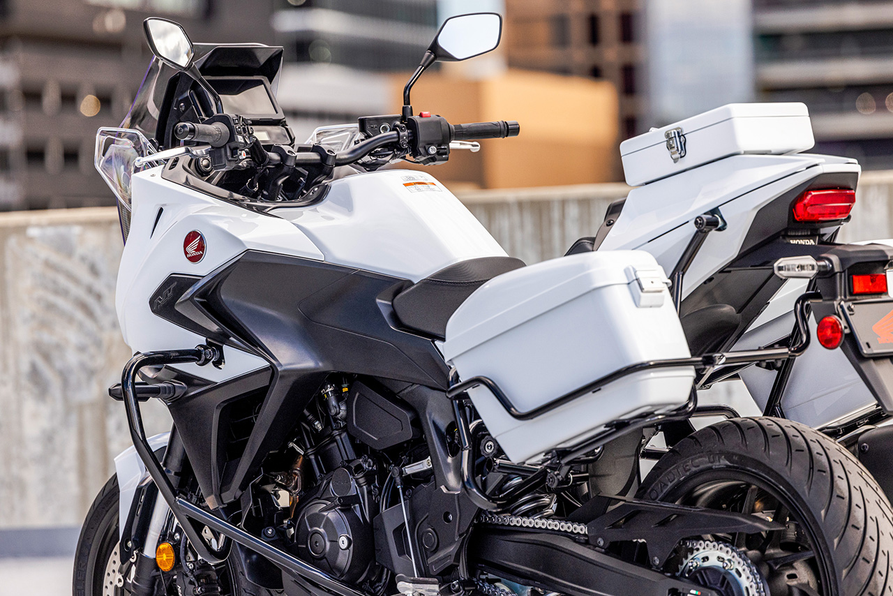 Honda NT1100 Moto della polizia 7 Honda NT1100 Moto della polizia 7