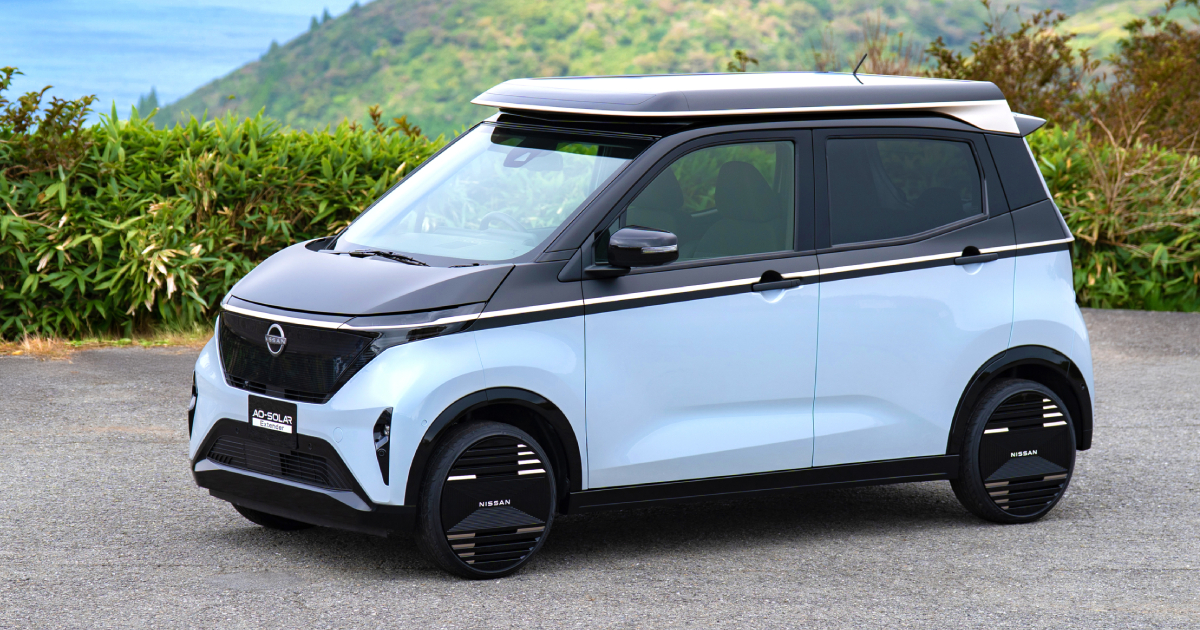 Nissan Sakura con sistema solare