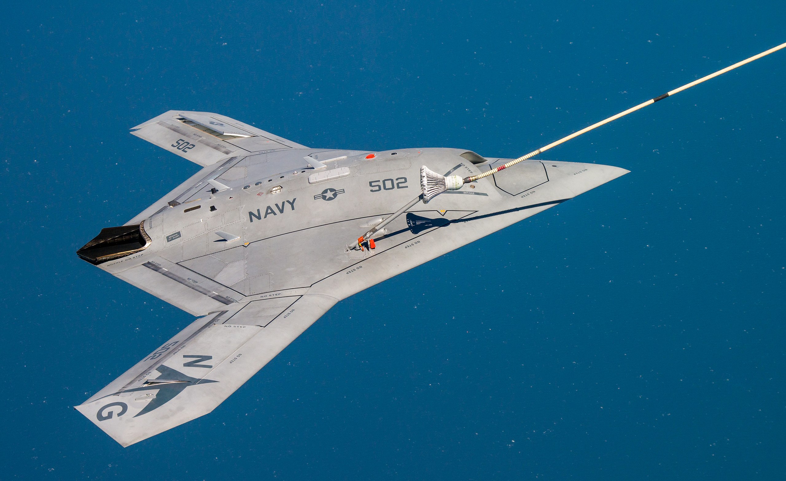 Un misterioso drone stealth simile al Northrop Grumman X-47B è stato avvistato in Cina: ci sono tre versioni di quello che potrebbe essere-8