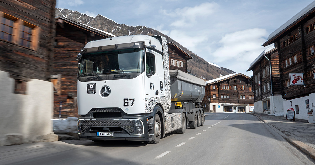 Camion Mercedes-Benz GenH2 nelle Alpi