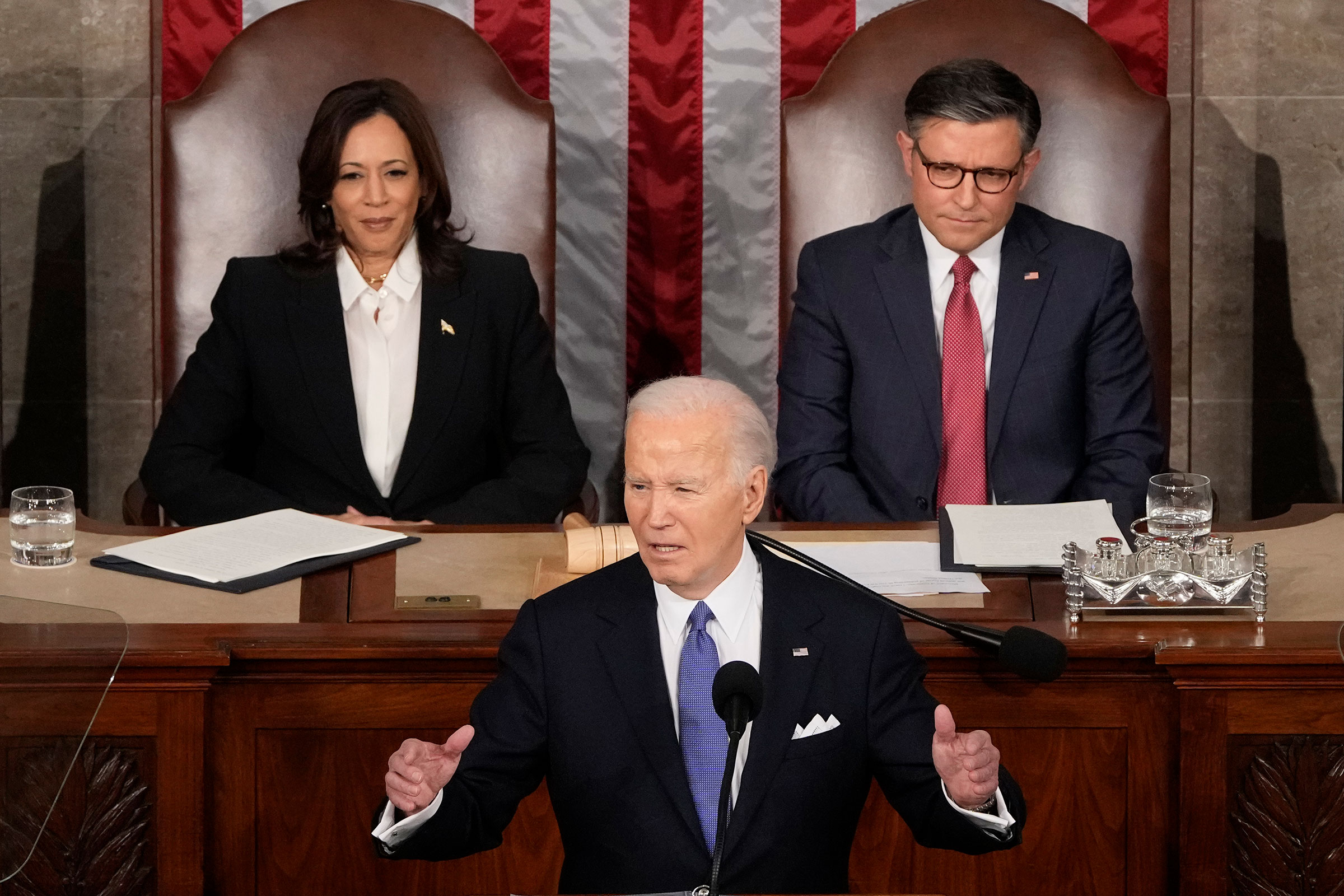 Biden ha chiesto al Congresso degli Stati Uniti di vietare le intelligenze artificiali che si spacciano per esseri umani Biden ha chiesto al Congresso degli Stati Uniti di vietare le intelligenze artificiali che si spacciano per esseri umani