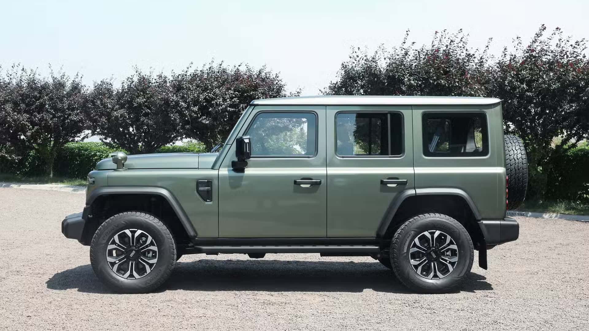 BAW 212 SUV fuoristrada