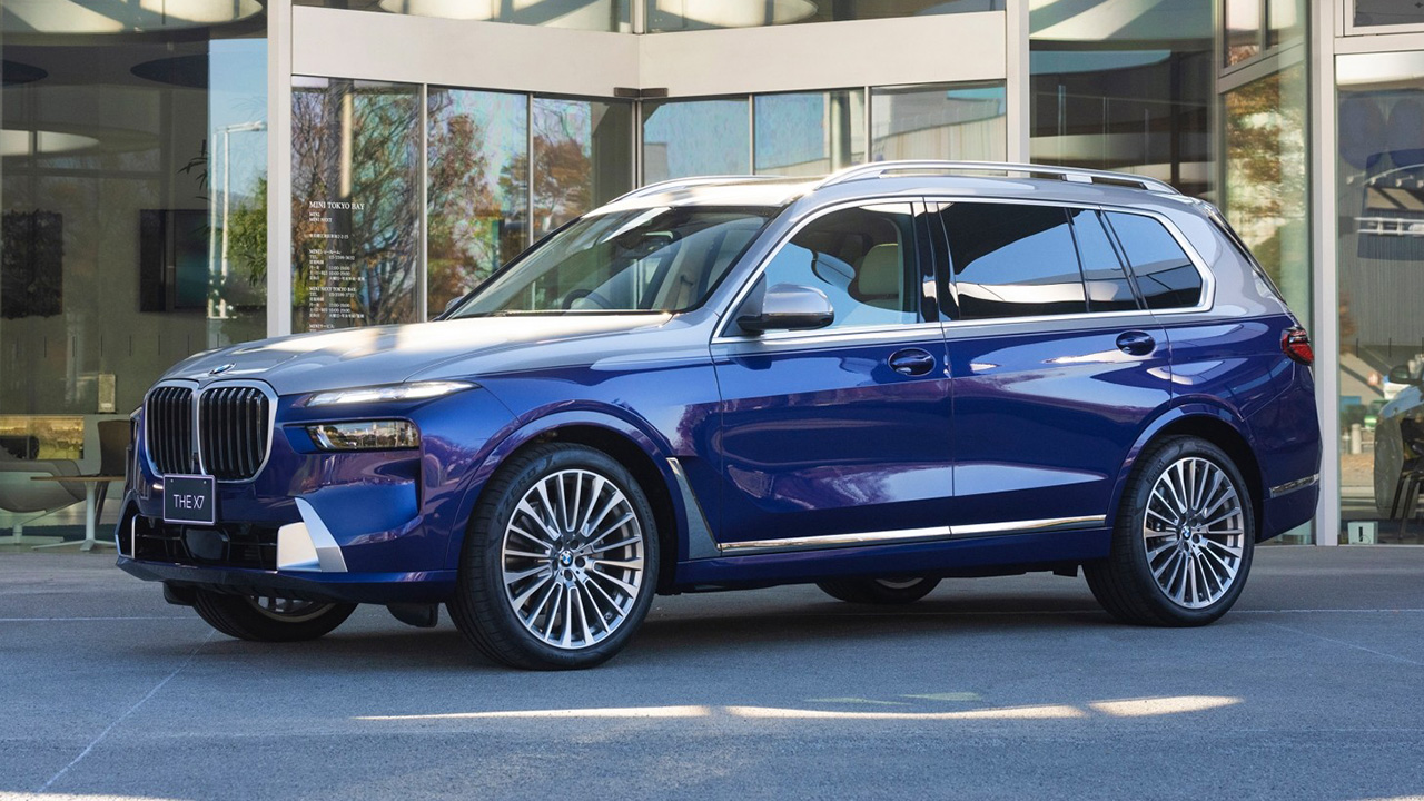 Vista della BMW X7 con fari Crystal Light Vista della BMW X7 con fari Crystal Light