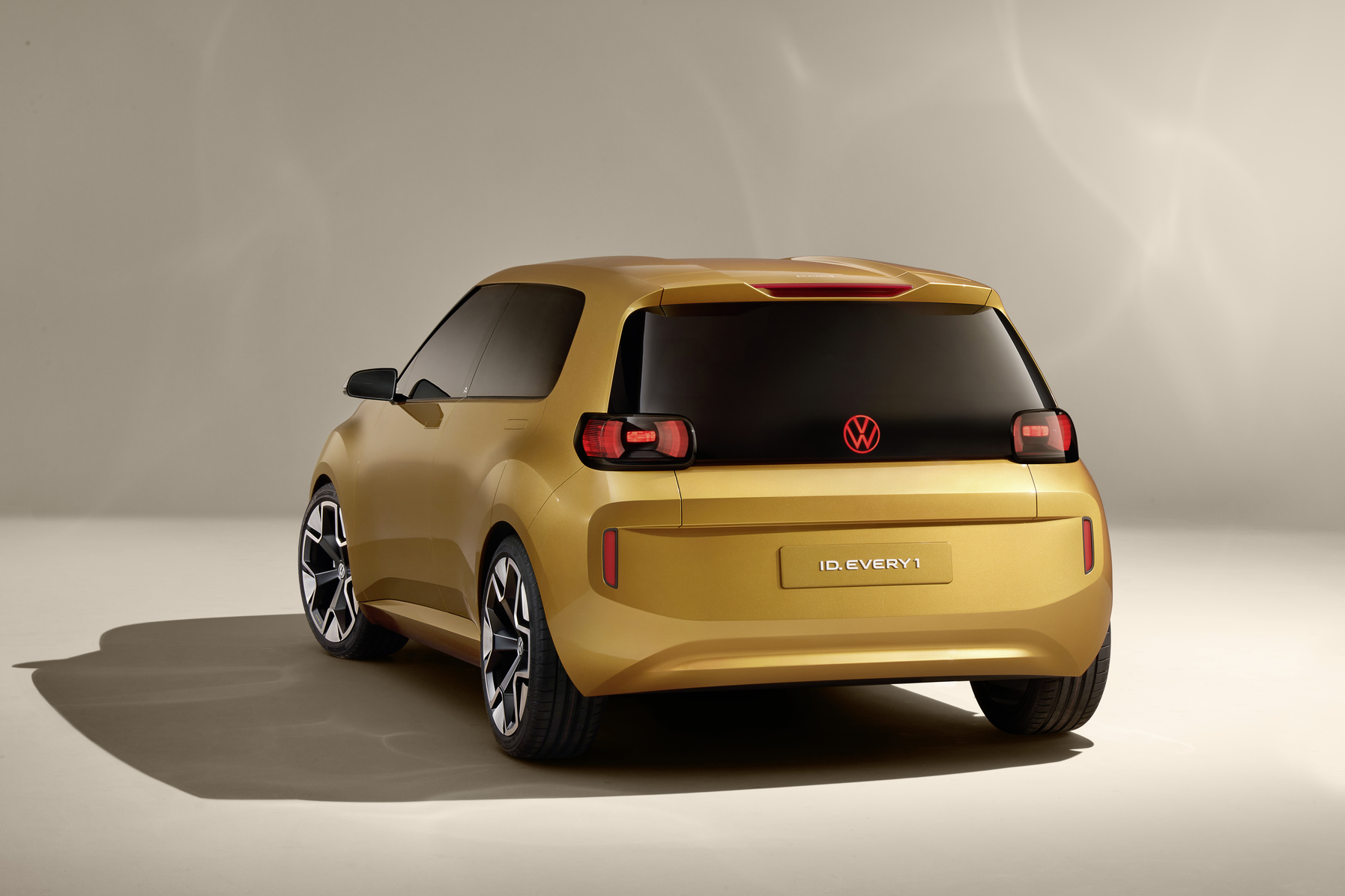 Concept Car Volkswagen ID. EVERY1 da una prospettiva frontale