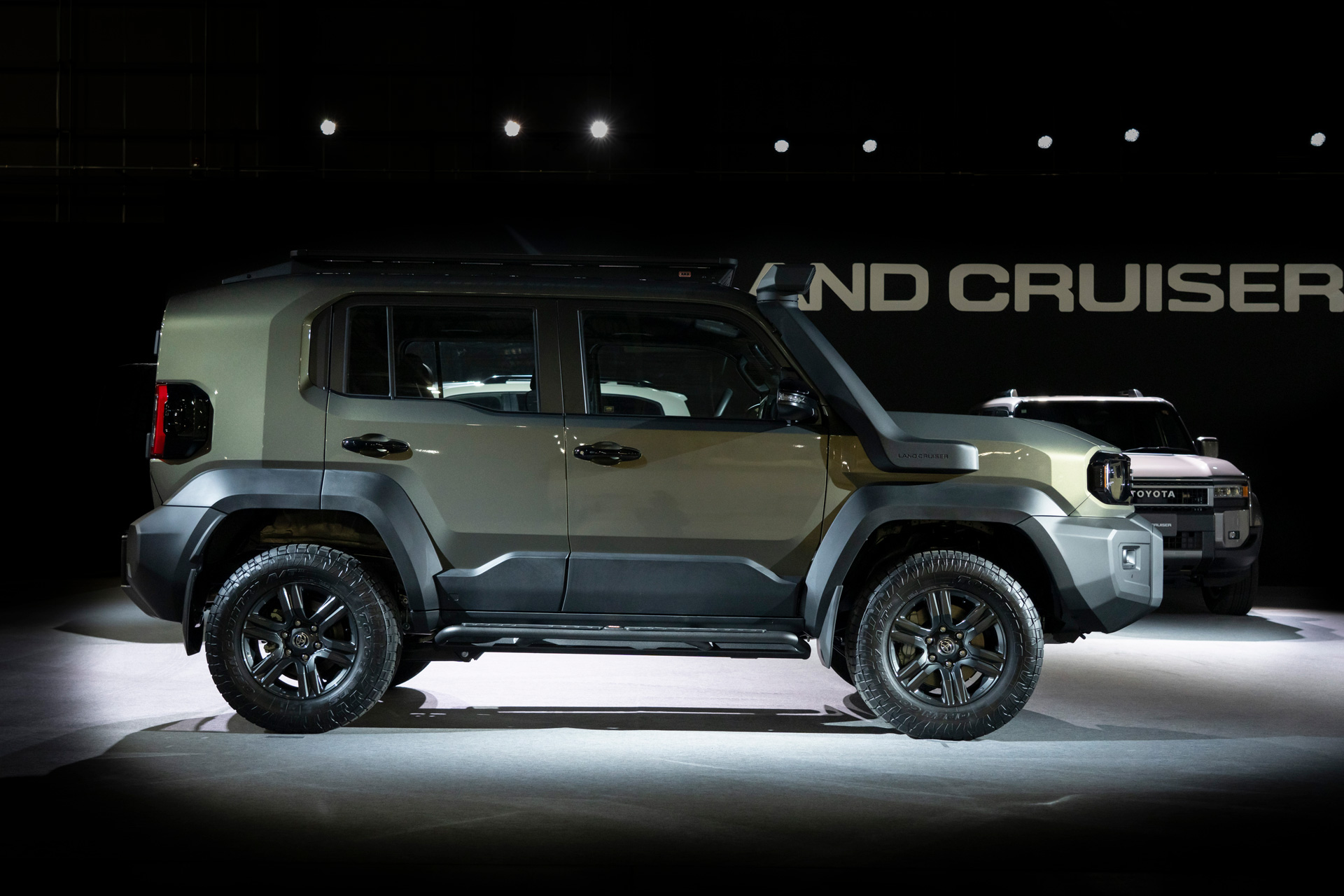 Toyota Land Cruiser FJ - vista posteriore