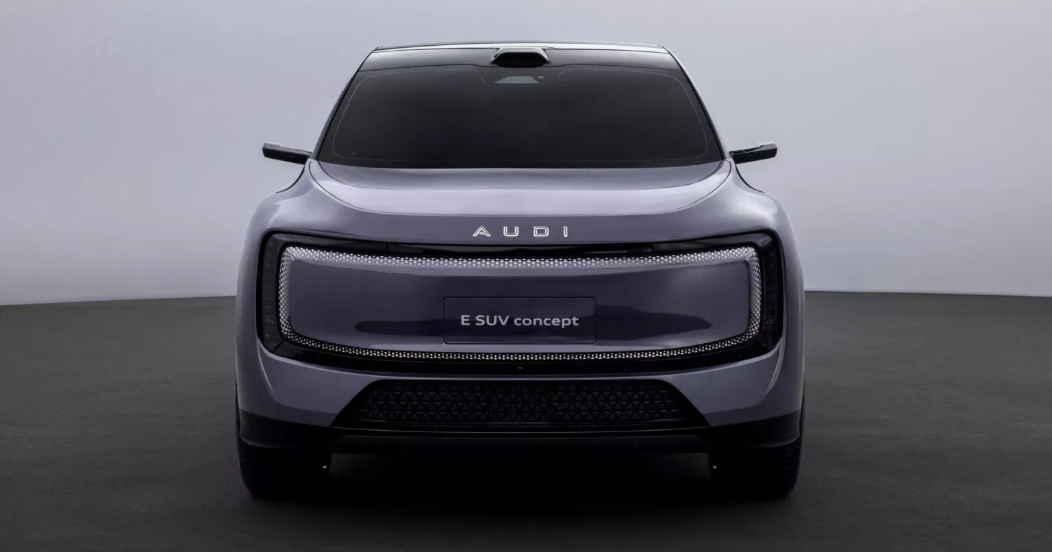Concept AUDI E SUV - anteriore e fari
