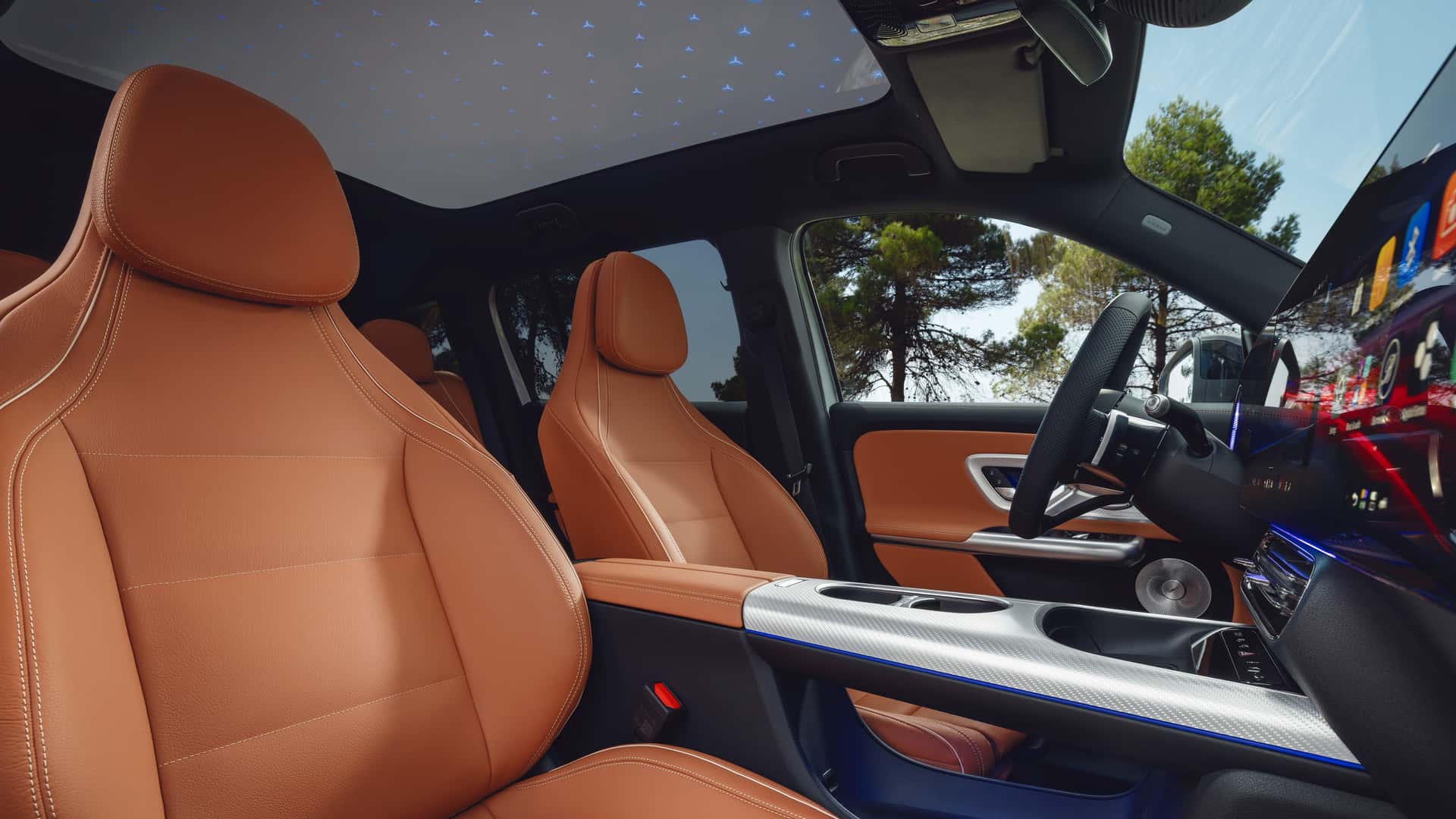 Vista laterale della Mercedes-Benz GLB 2026