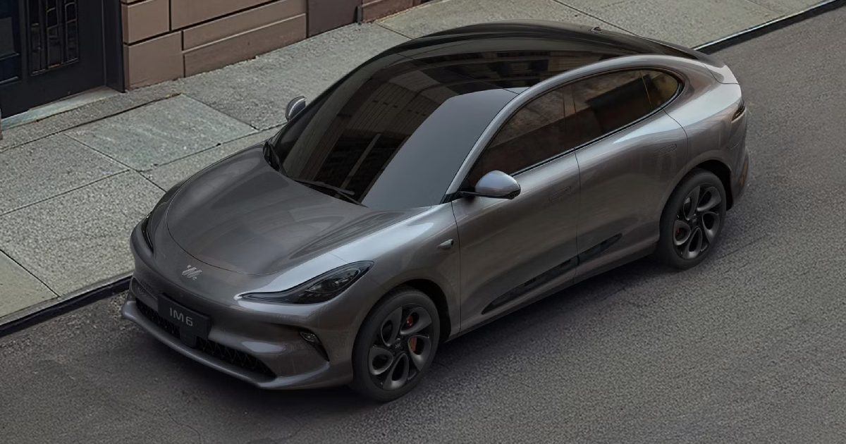 MG IM6 silhouette del crossover elettrico