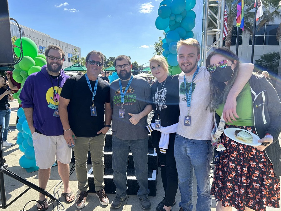 Phil Spencer e i principali dirigenti di Xbox hanno visitato il quartier generale di Blizzard e hanno parlato con il team di sviluppo.-5