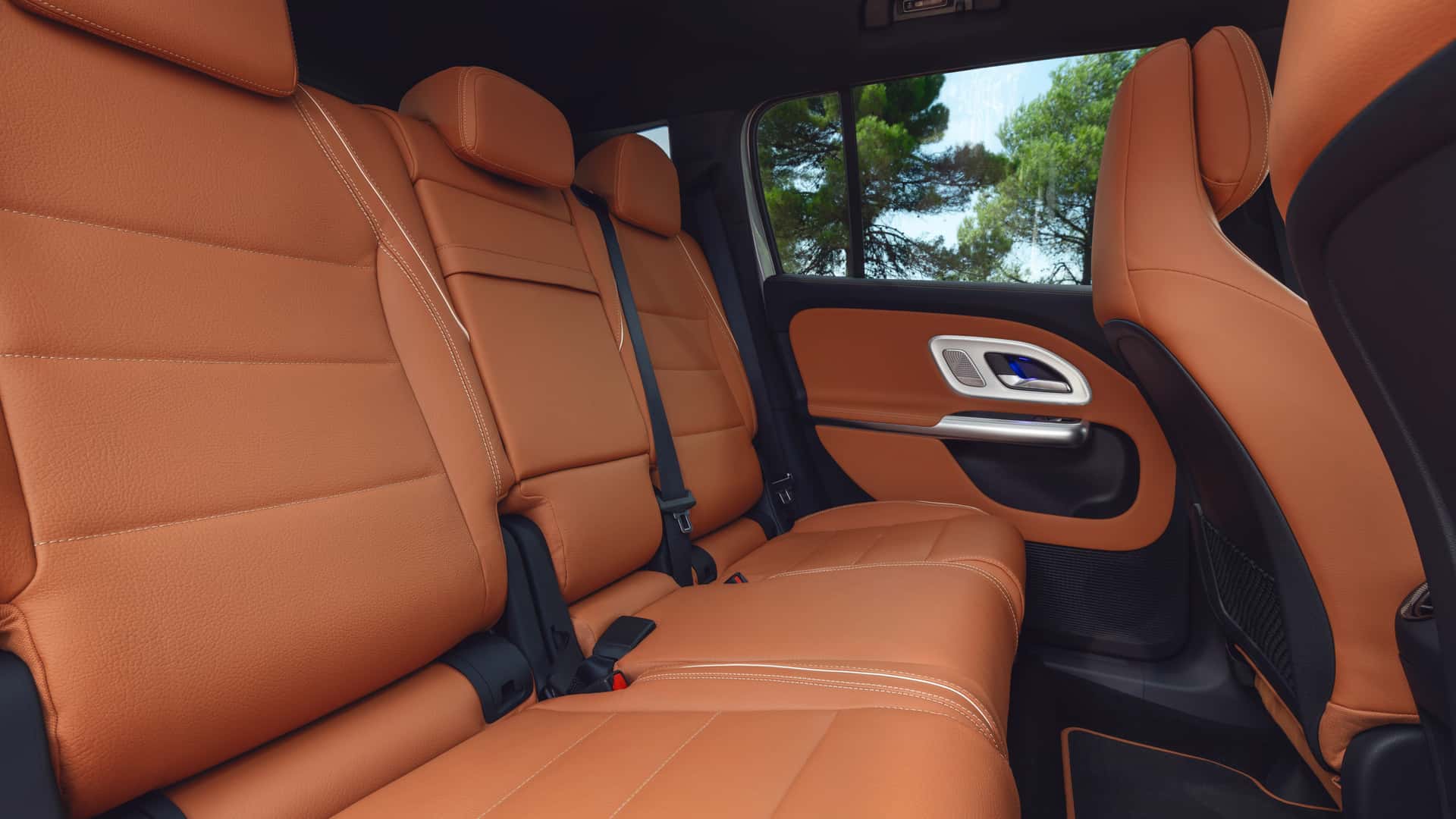 Vista posteriore della Mercedes-Benz GLB 2026