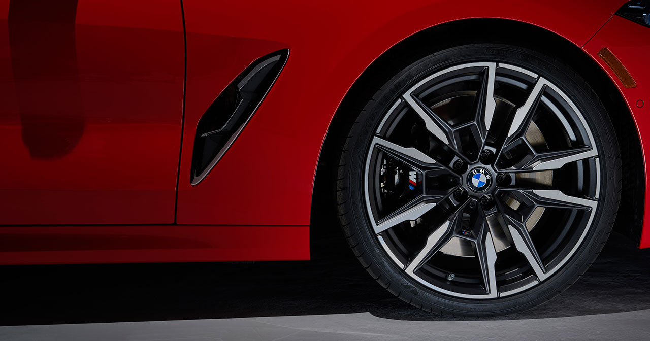BMW M850i Edition M Heritage al salone