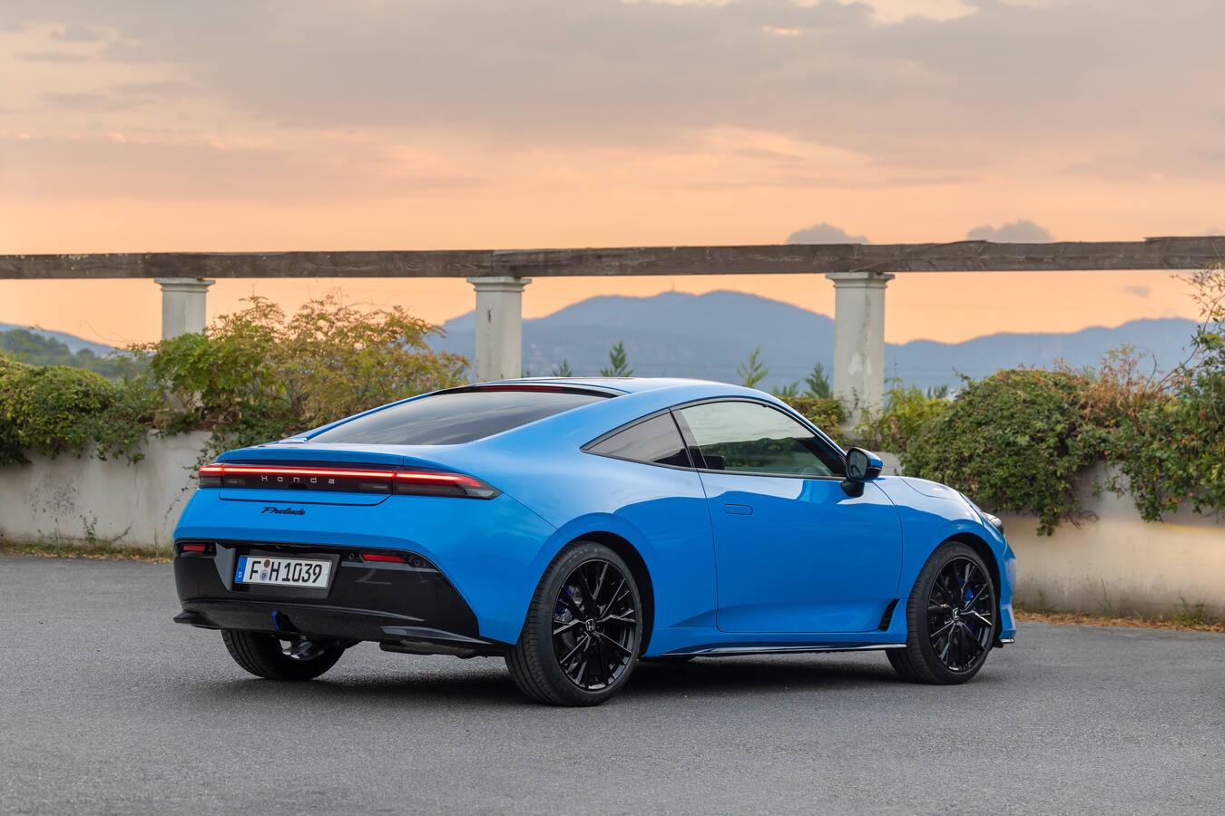 Honda Prelude e:HEV sports coupe