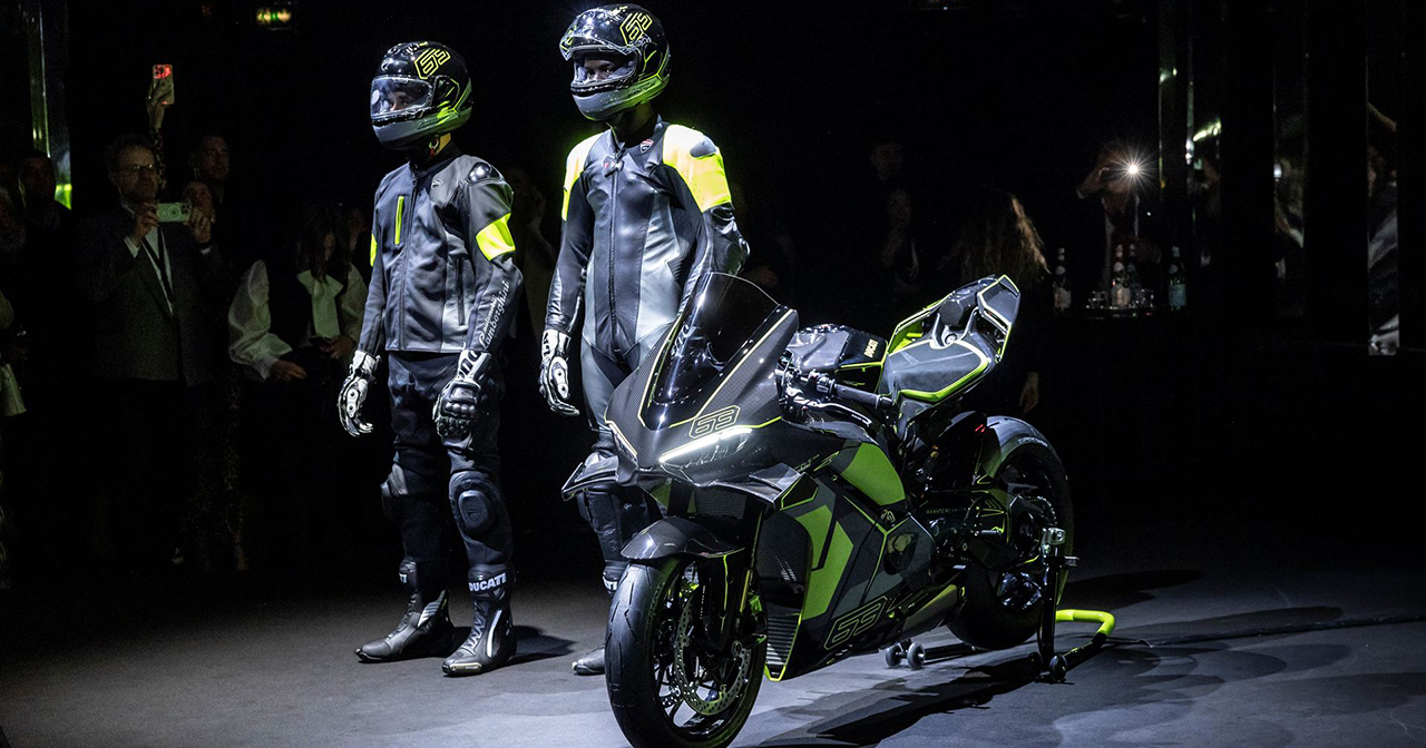 Motocicletta sportiva Ducati Panigale V4 Lamborghini con un nuovo design Motocicletta sportiva Ducati Panigale V4 Lamborghini con un nuovo design