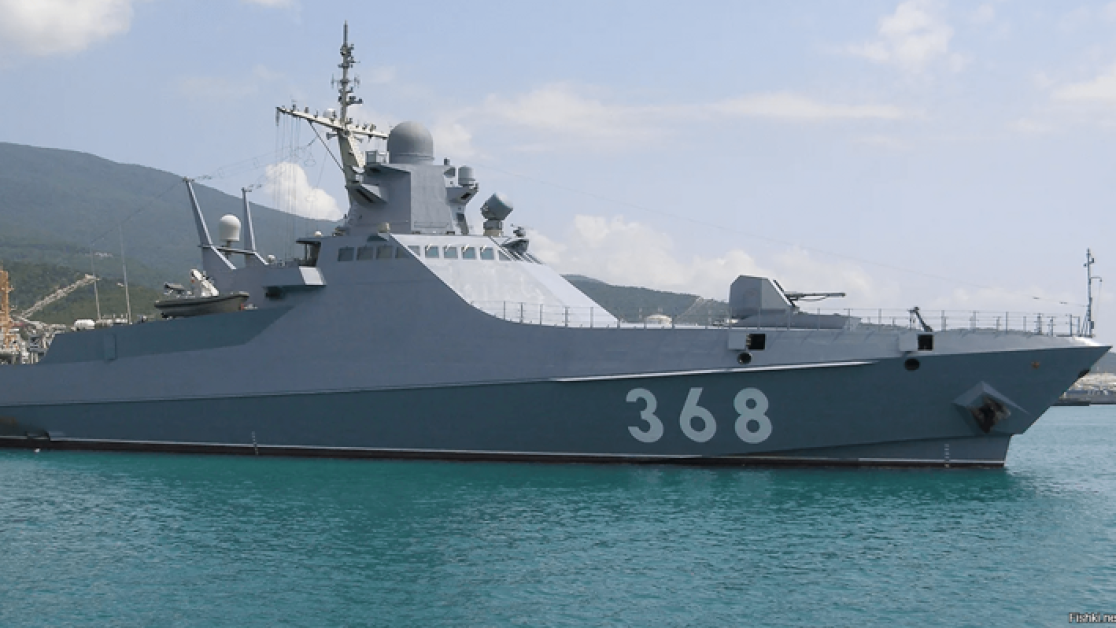 L'intelligence ucraina ha confermato ufficialmente l'attacco di un drone navale alla più recente nave russa, la Sergei Kotov, che è stata commissionata in grado di trasportare missili Kh-35 e Kalibr.