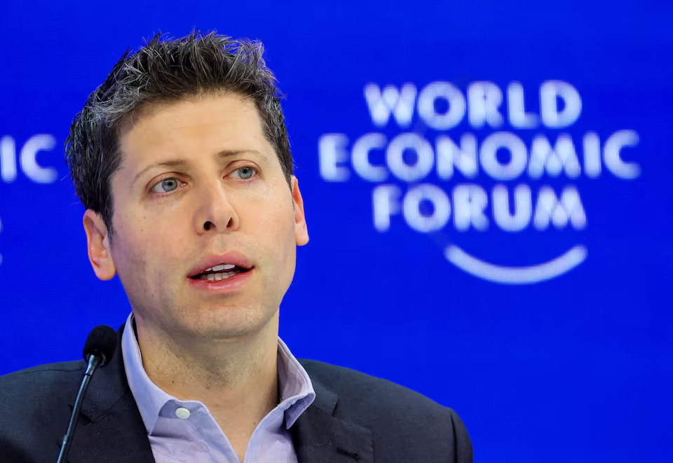 OpenAI ristruttura il suo fondo per le startup, togliendo la proprietà a Sam Altman OpenAI ristruttura il suo fondo per le startup, togliendo la proprietà a Sam Altman