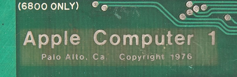 Computer retro Apple-1.