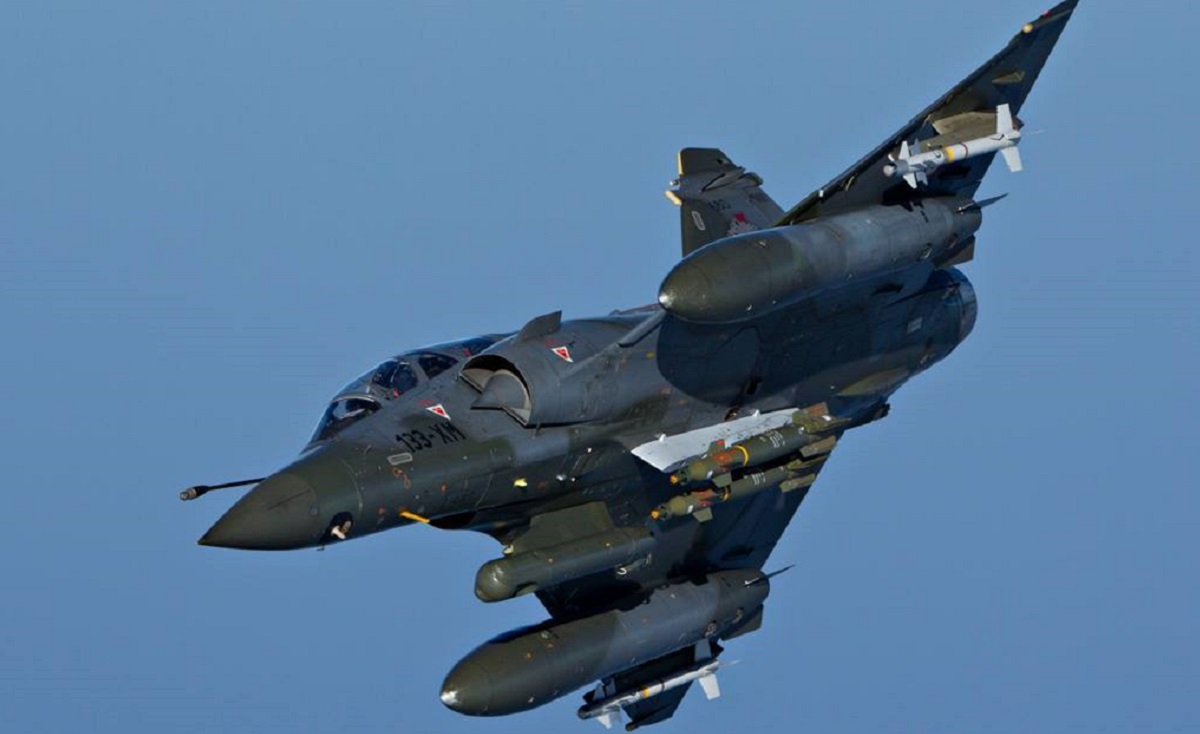 L'Ucraina riceverà caccia Mirage 2000-5 modernizzati: La Francia doterà gli aerei di sistemi moderni e garantirà la compatibilità con JDAM-ER e SDB. L'Ucraina riceverà caccia Mirage 2000-5 modernizzati: La Francia doterà gli aerei di sistemi moderni e garantirà la compatibilità con JDAM-ER e SDB.