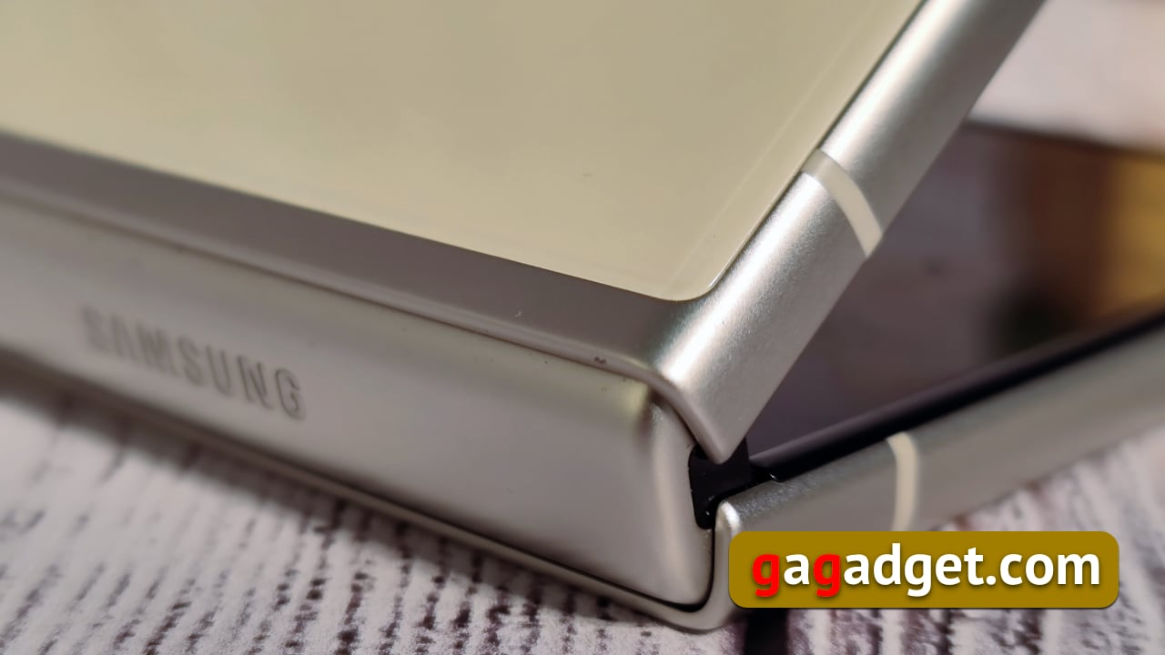 Un tocco di futuro: 10 cose che rendono il Samsung Z Flip 3 diverso dallo Z Flip-3