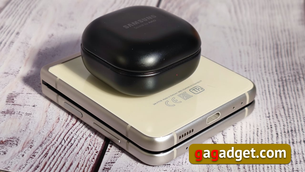 Un tocco di futuro: 10 cose che rendono il Samsung Z Flip 3 diverso dallo Z Flip-4