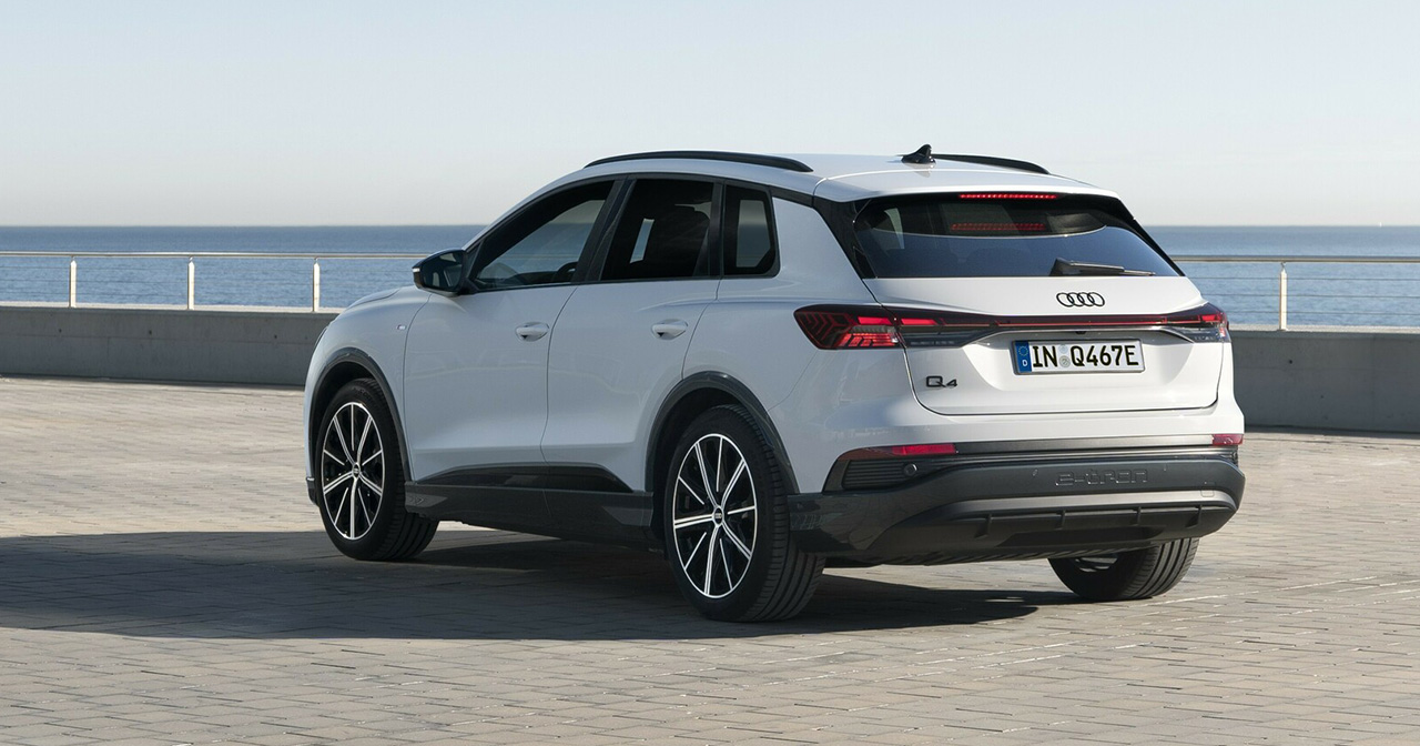 Audi Q4 40 e-tron in movimento