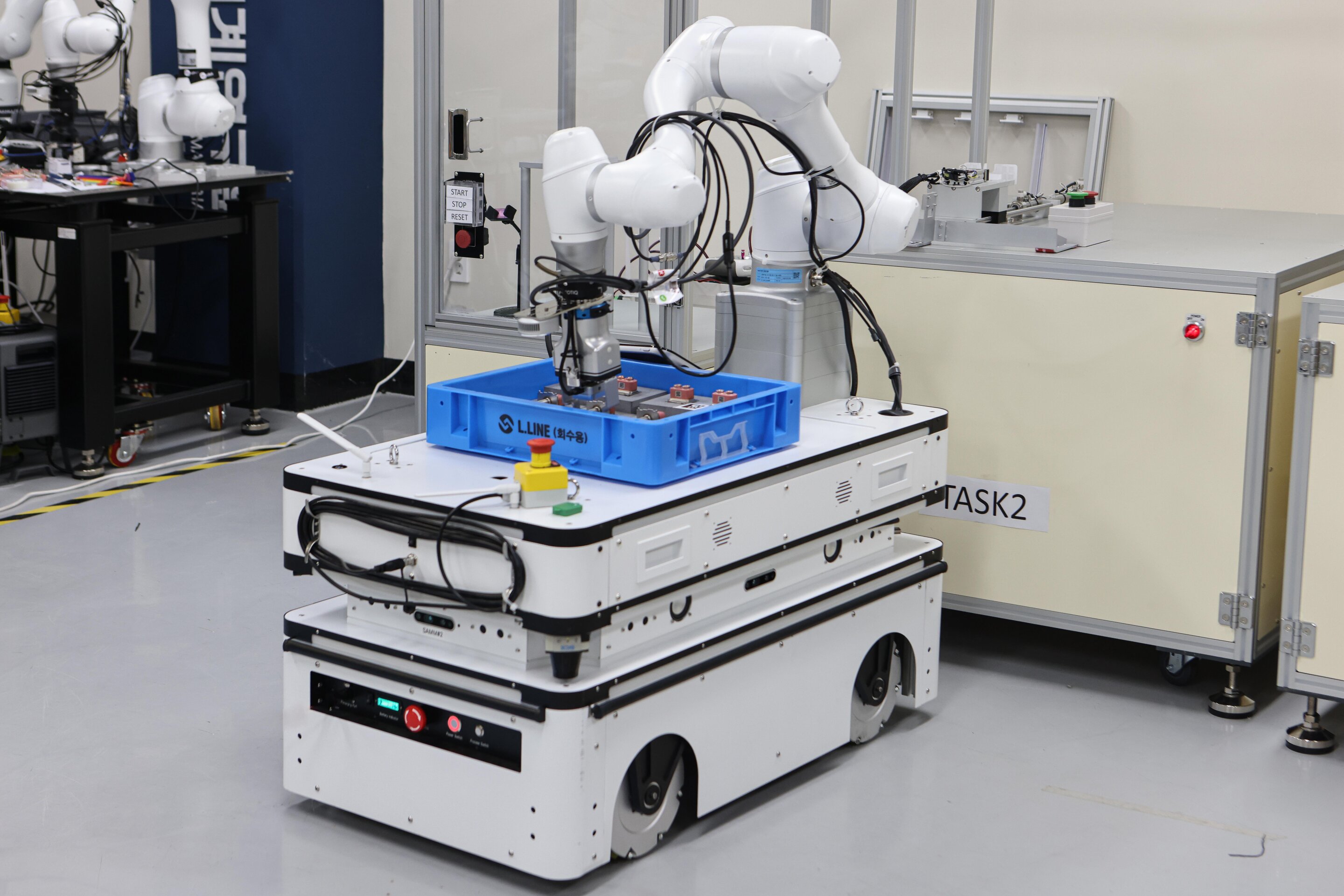 Un team coreano ha sviluppato un'intelligenza artificiale per controllare i robot industriali Un team coreano ha sviluppato un'intelligenza artificiale per controllare i robot industriali