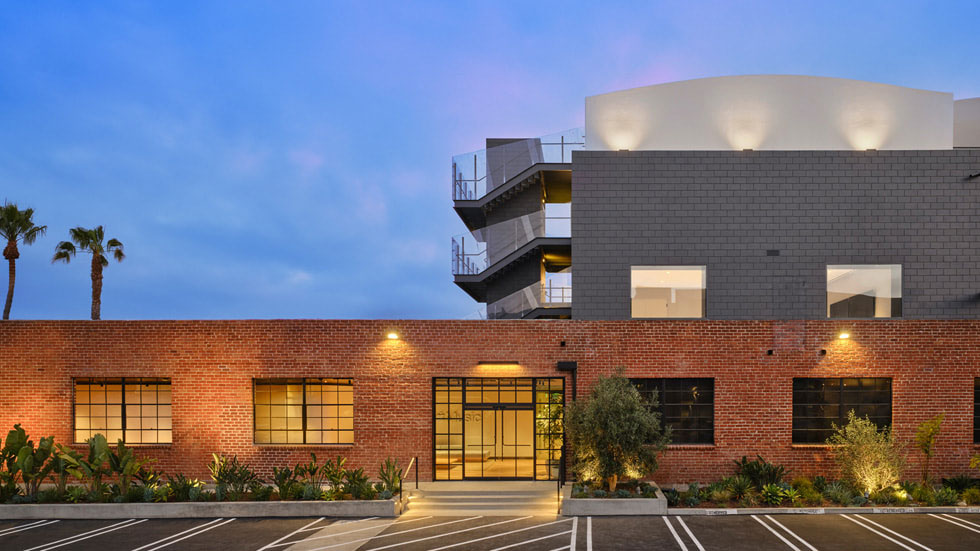 La visione di un esterno del nuovo studio Apple Music a Culver City
